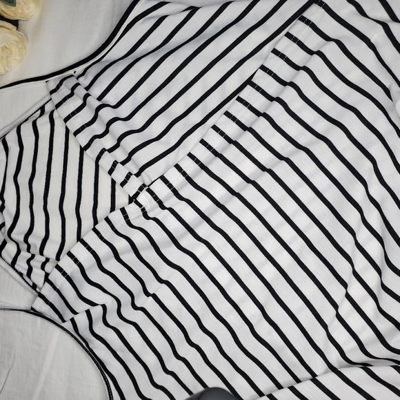 Top / Blouse - Picture 2 of 7